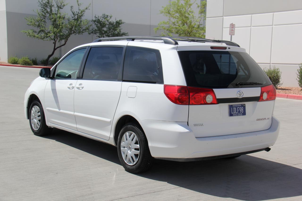 Toyota Sienna CE FWD 7-Passenger 2007