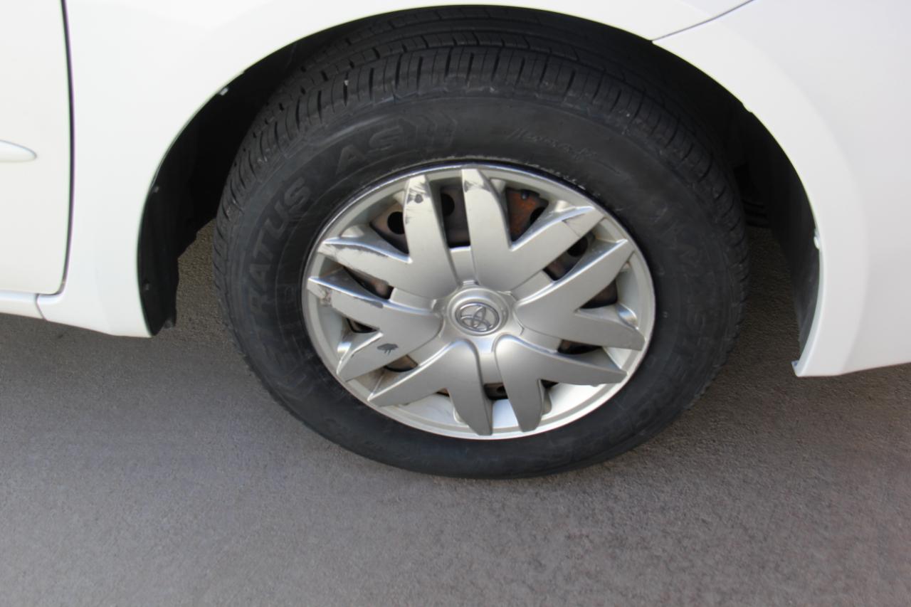 Toyota Sienna CE FWD 7-Passenger 2007