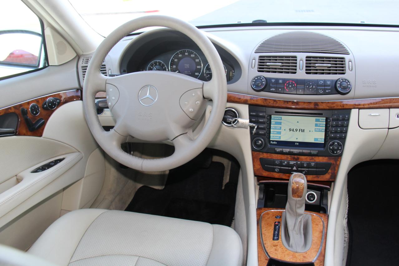 Mercedes-Benz E-Class photo 9