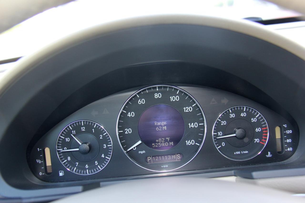 Mercedes-Benz E-Class photo 14