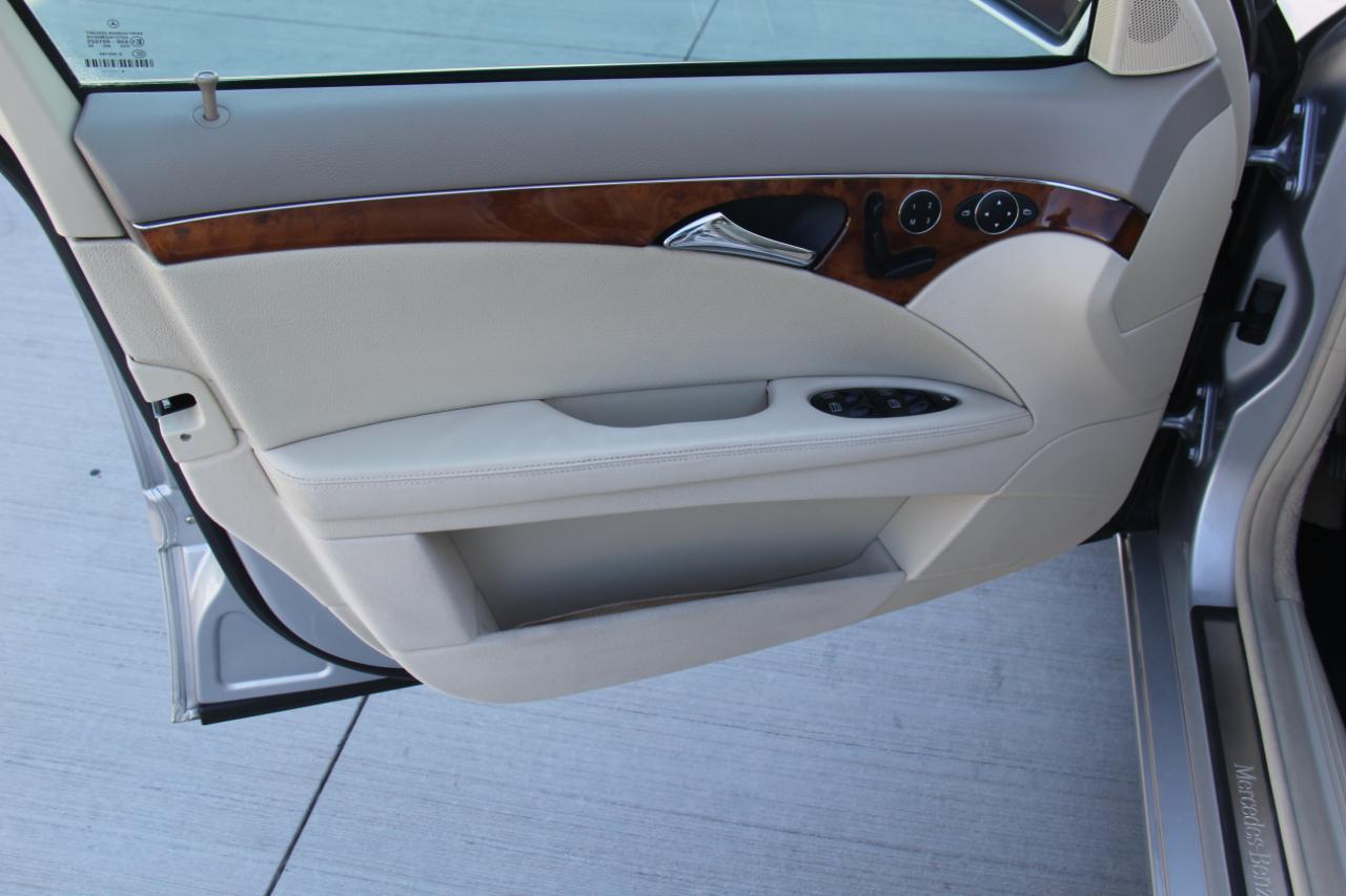 Mercedes-Benz E-Class photo 19