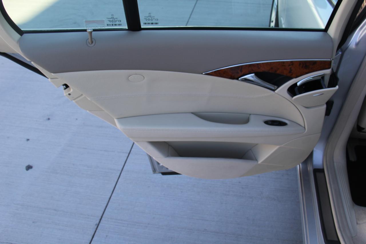 Mercedes-Benz E-Class photo 21