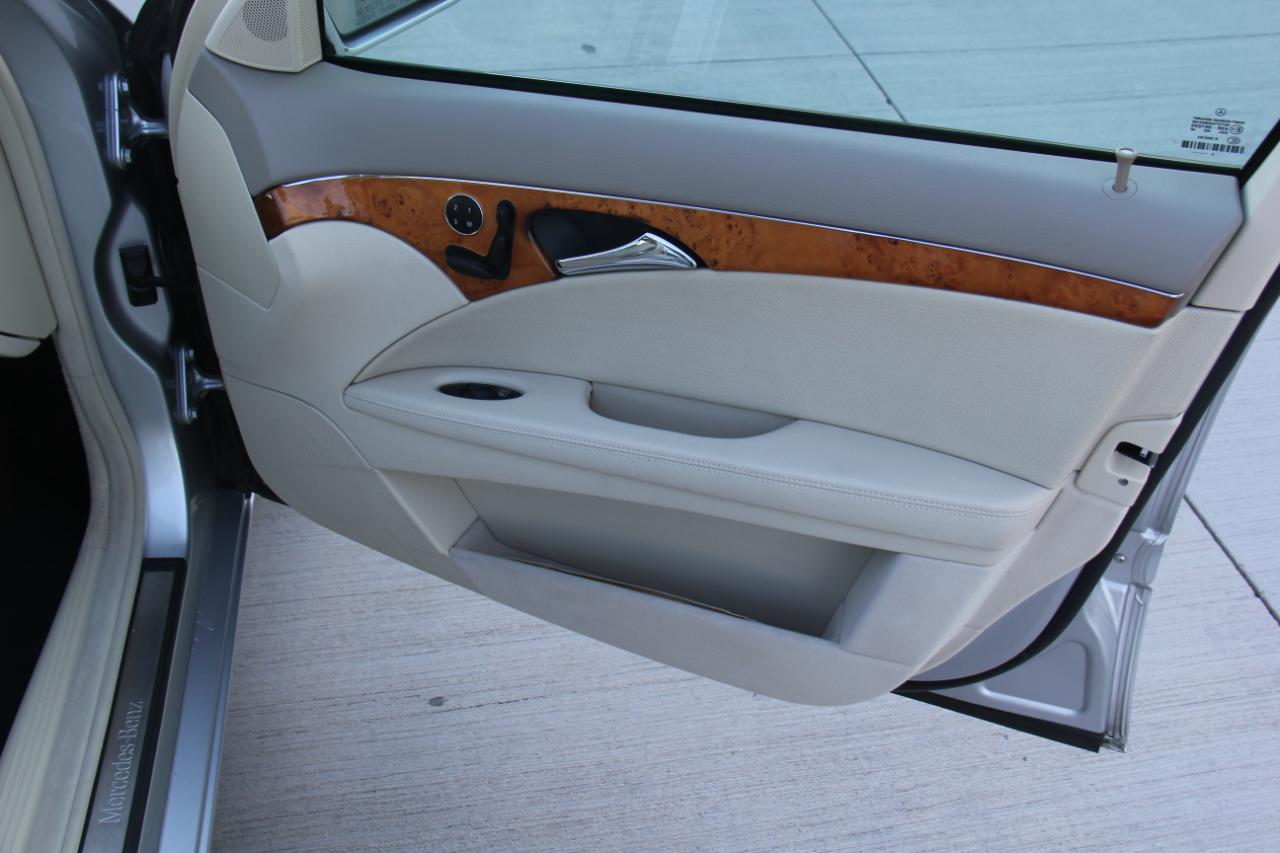 Mercedes-Benz E-Class photo 26