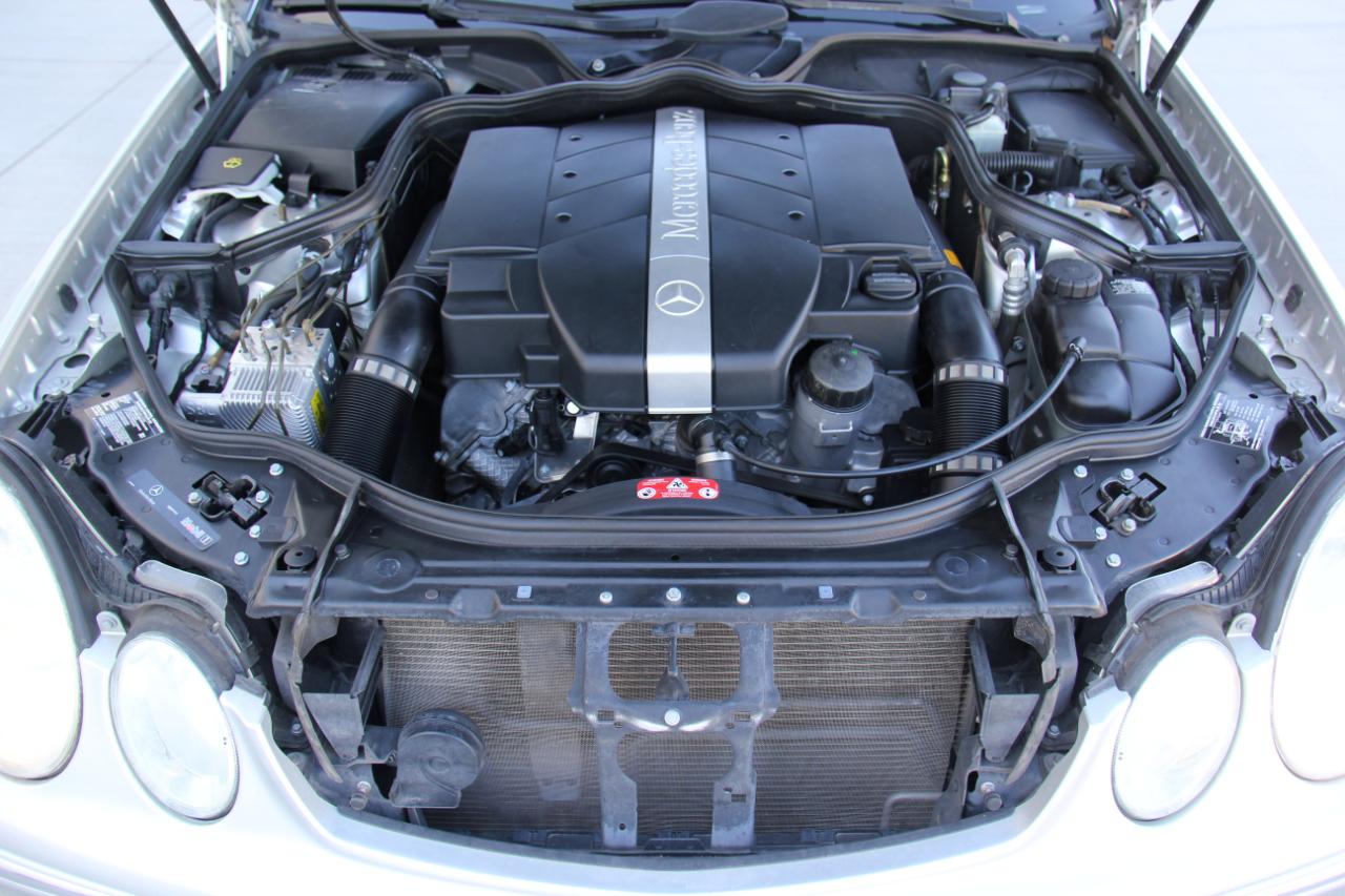 Mercedes-Benz E-Class photo 32