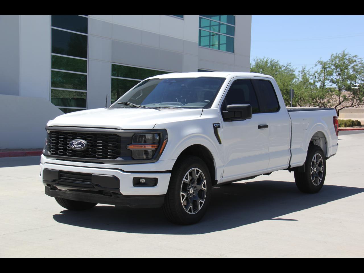 Ford F-150 STX SuperCab 4WD 2024