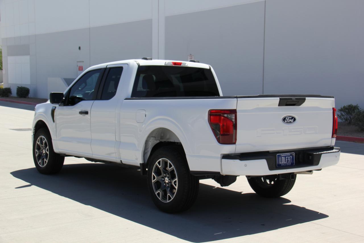 Ford F-150 STX SuperCab 4WD 2024