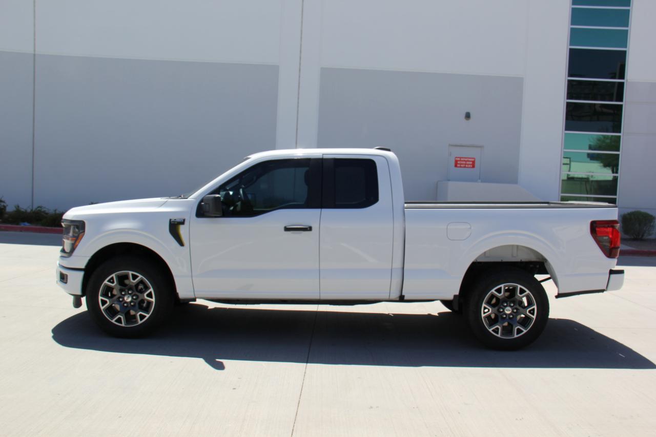 Ford F-150 STX SuperCab 4WD 2024