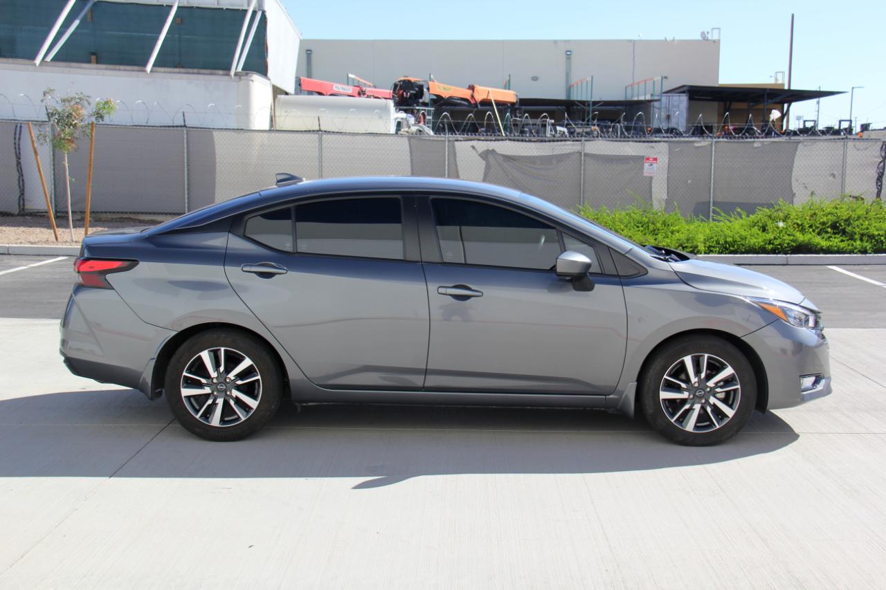 Nissan Versa SV 2025