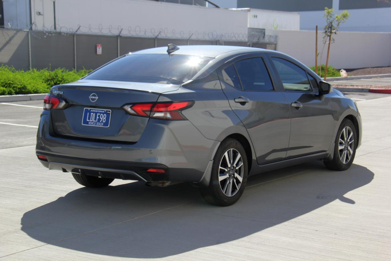 Nissan Versa SV 2025