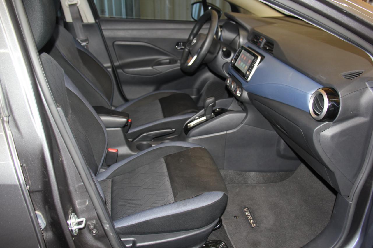 Nissan Versa SV 2025