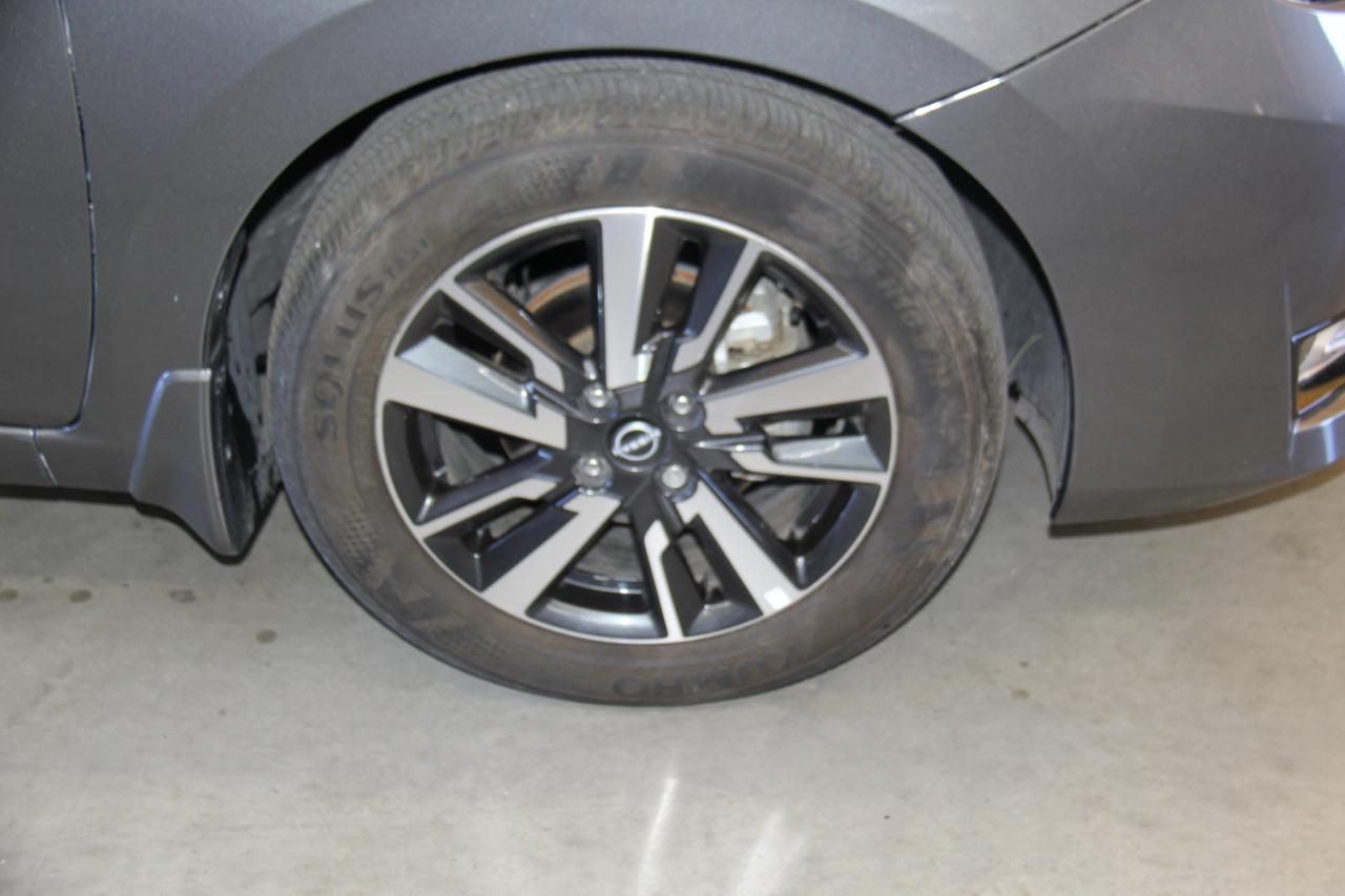 Nissan Versa SV 2025