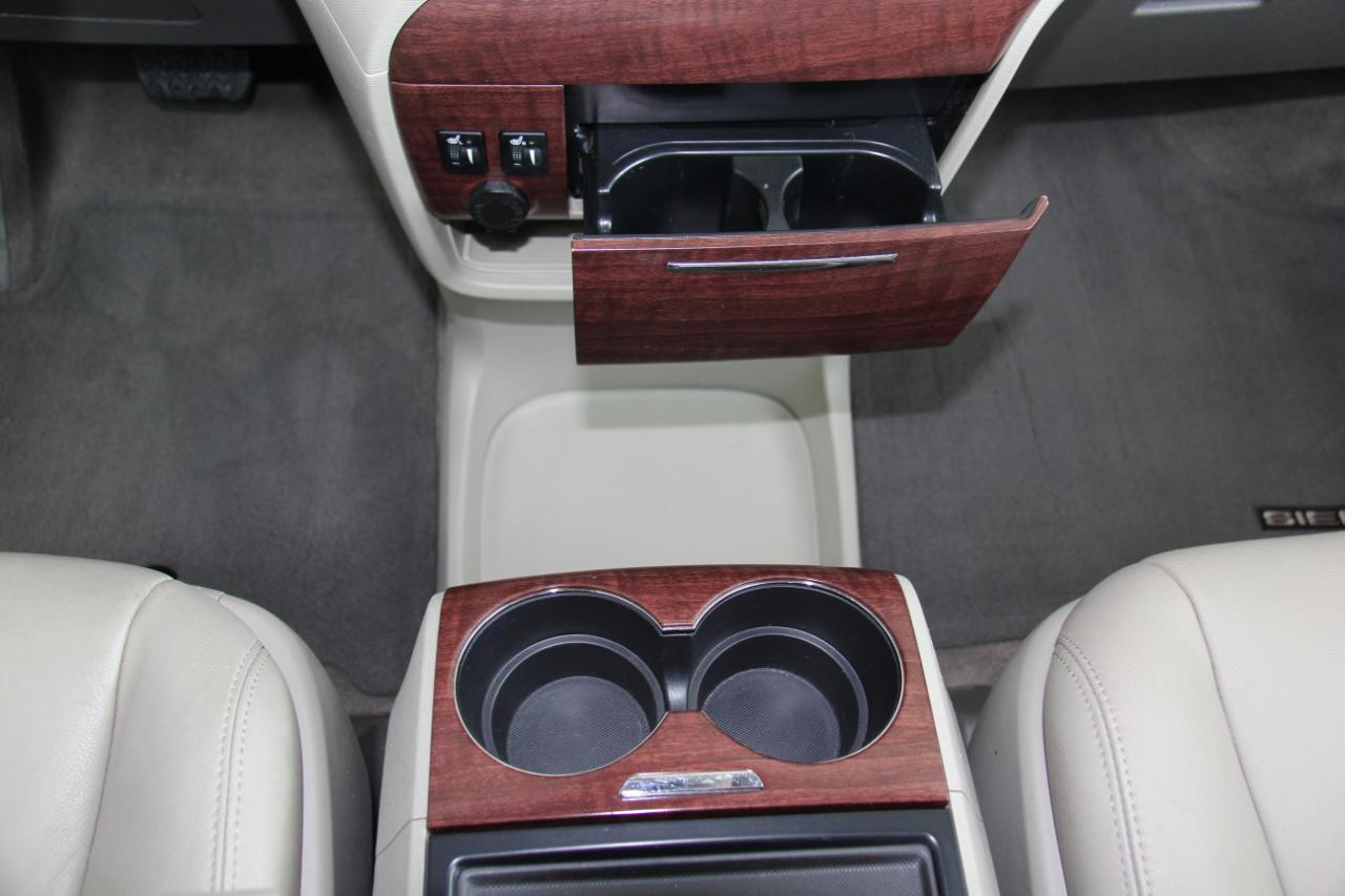 Toyota Sienna  2014