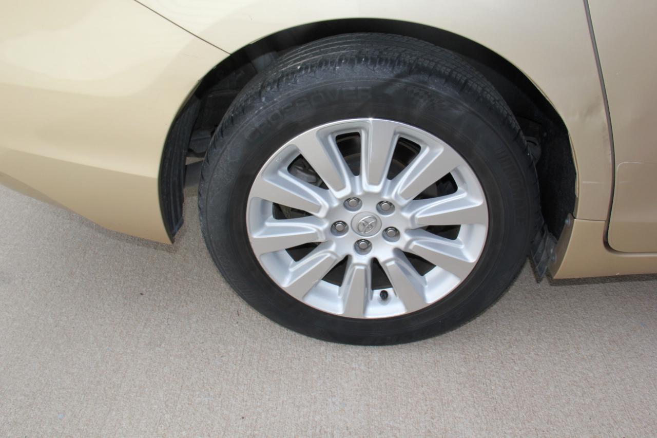 Toyota Sienna  2014