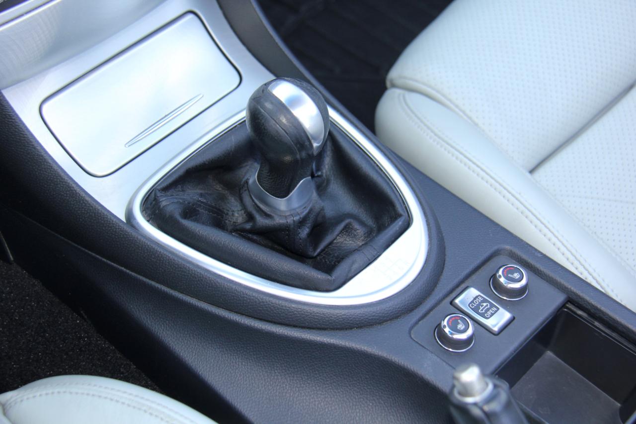 Infiniti G Convertible G37 Sport 6MT 2012