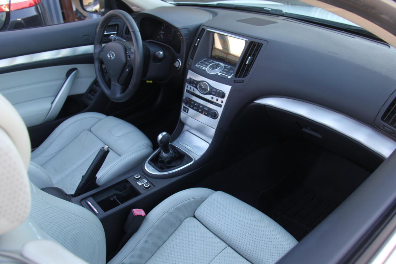 Infiniti G Convertible G37 Sport 6MT 2012
