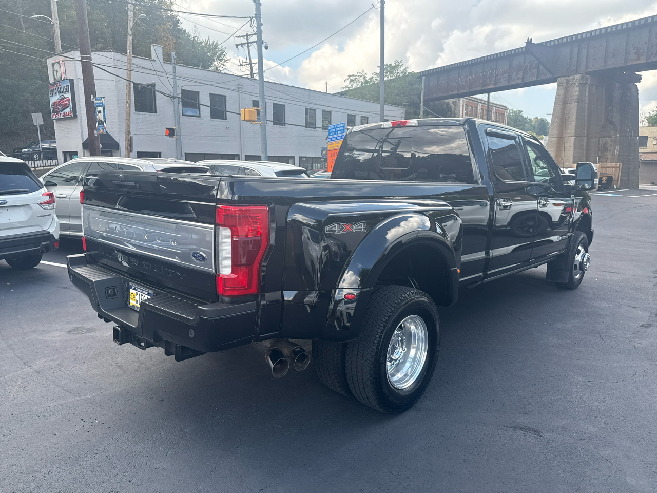 2018 Ford F-350 Platinum photo 6
