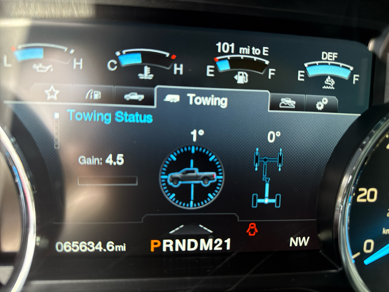 2018 Ford F-350 Platinum photo 18
