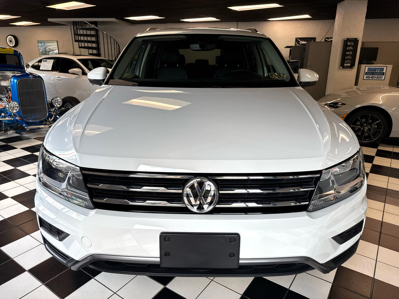 2021 Volkswagen Tiguan SEL photo 2