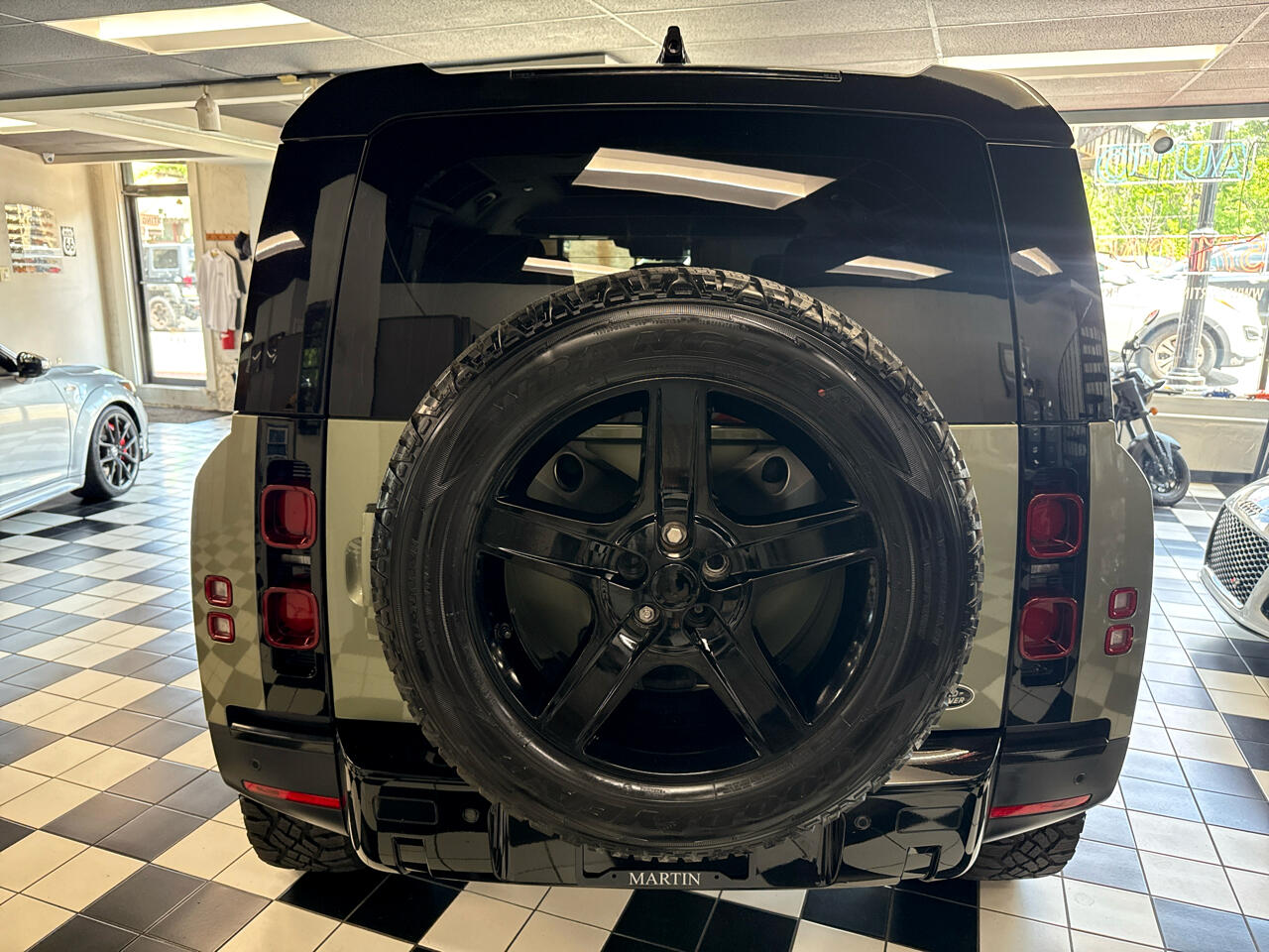 Land Rover Defender P300 110 S 2020 Land Rover Defender P300 110 S 2020
