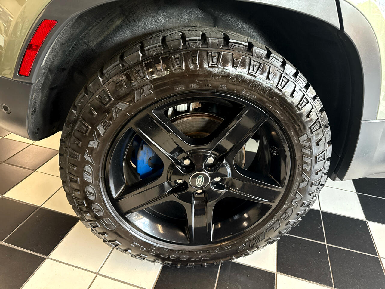 Land Rover Defender P300 110 S 2020 Land Rover Defender P300 110 S 2020