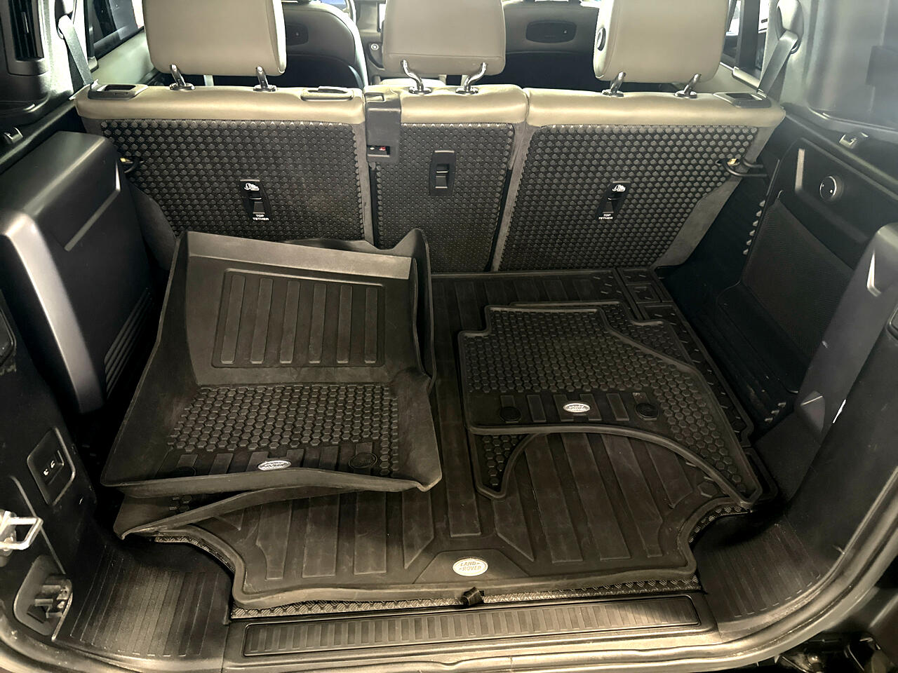 Land Rover Defender P300 110 S 2020 Land Rover Defender P300 110 S 2020
