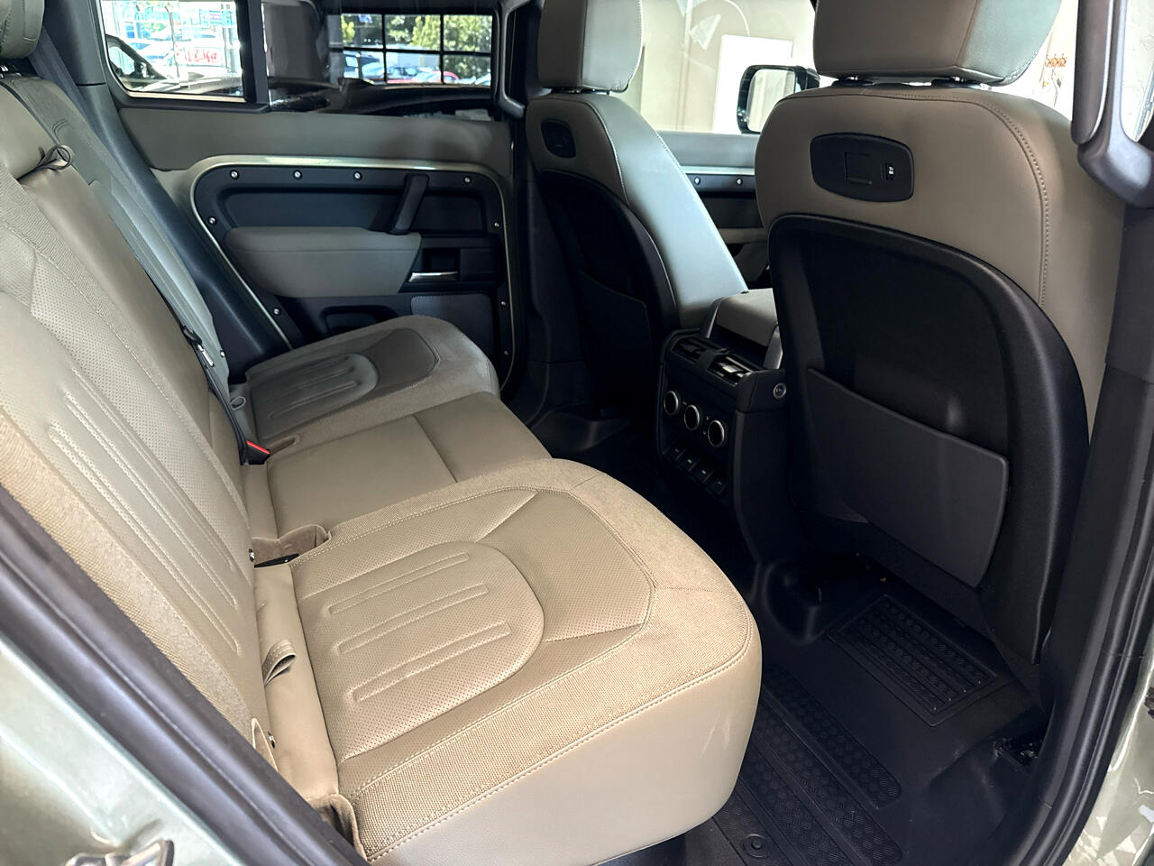 Land Rover Defender P300 110 S 2020 Land Rover Defender P300 110 S 2020