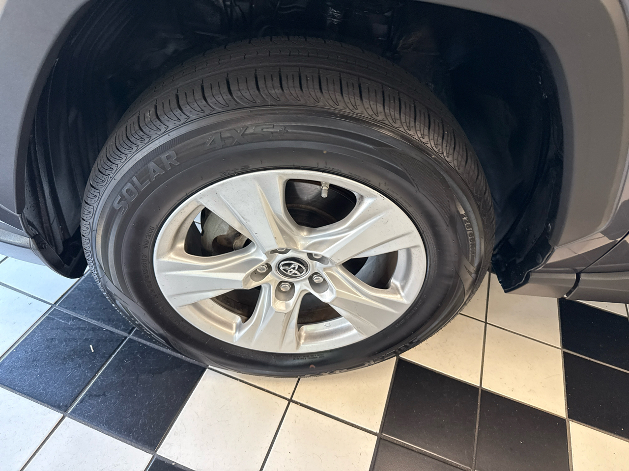 Toyota RAV4 XLE AWD 2019 Toyota RAV4 XLE AWD 2019