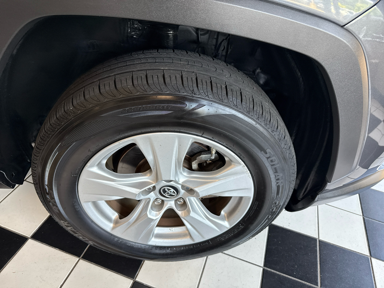 Toyota RAV4 XLE AWD 2019 Toyota RAV4 XLE AWD 2019