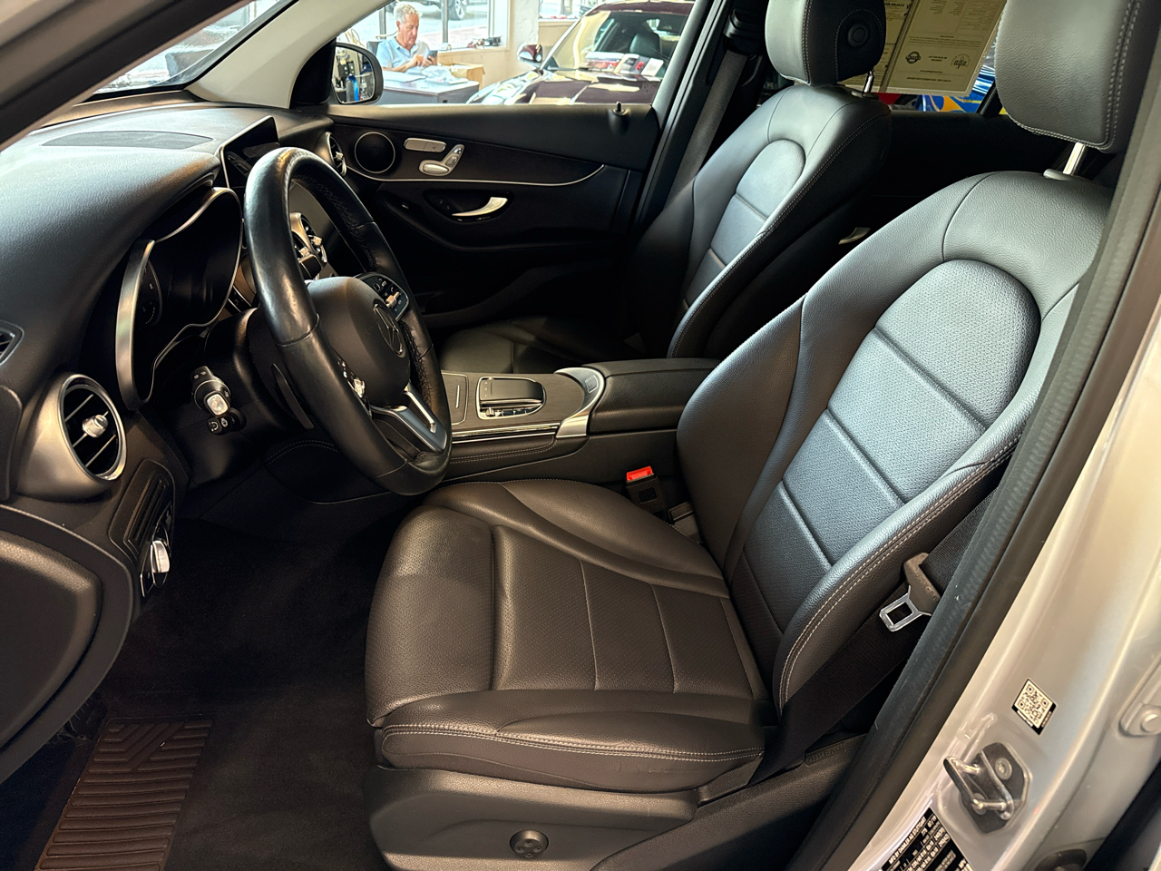 Mercedes-Benz GLC-Class GLC300 4MATIC 2020 Mercedes-Benz GLC-Class GLC300 4MATIC 2020