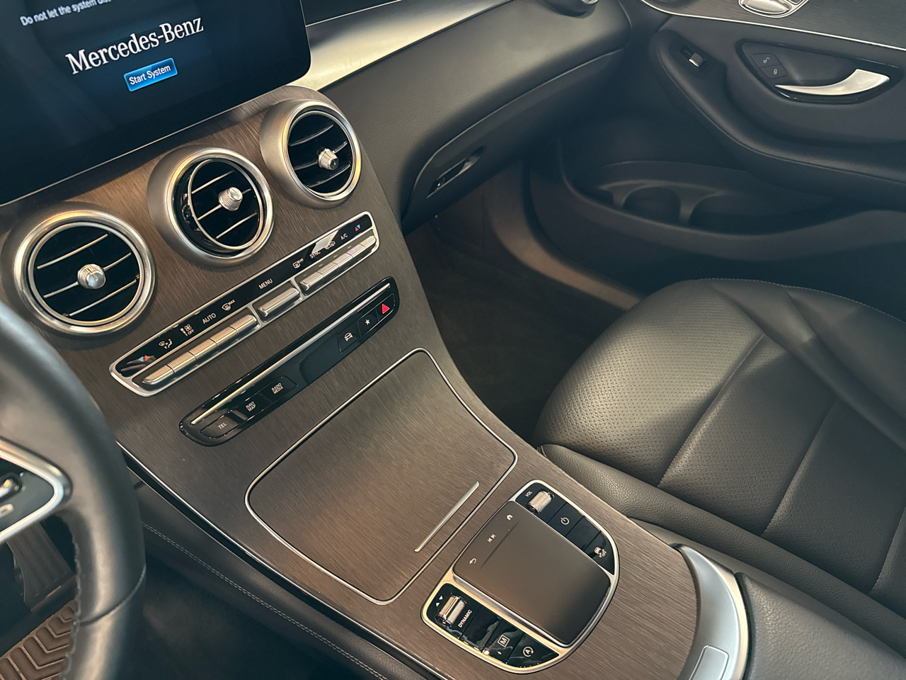 Mercedes-Benz GLC-Class GLC300 4MATIC 2020 Mercedes-Benz GLC-Class GLC300 4MATIC 2020