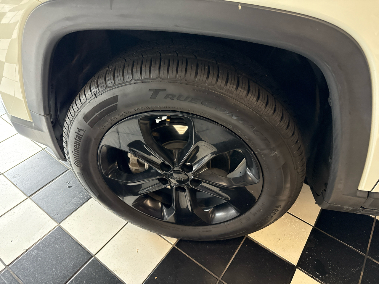 2018 Jeep Compass North Edition Latitude photo 6