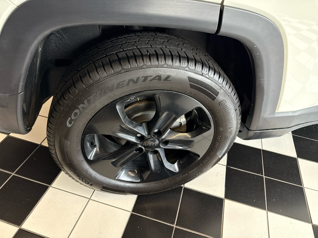 2018 Jeep Compass North Edition Latitude photo 8