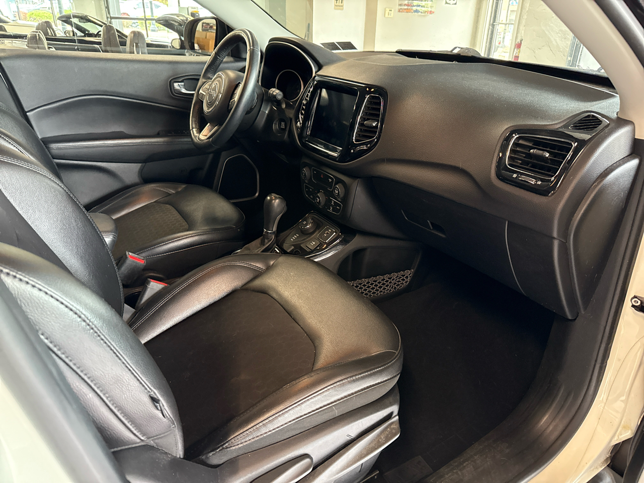 2018 Jeep Compass North Edition Latitude photo 18