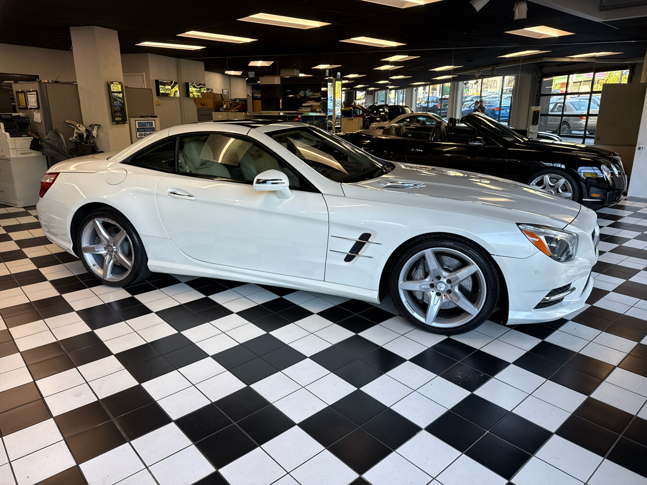 2014 Mercedes Benz SL 550 photo 4