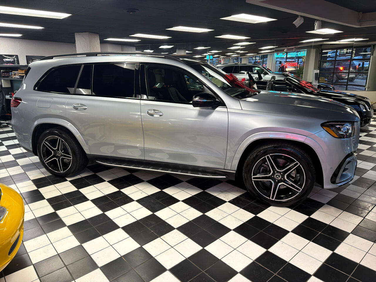 Mercedes-Benz GLS-Class GLS450 4MATIC 2025