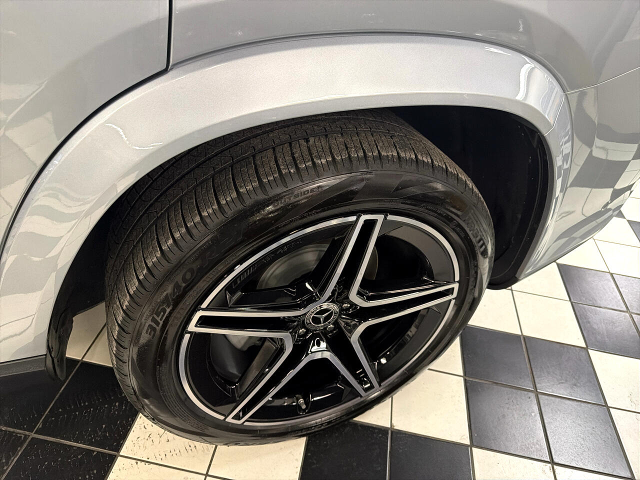 Mercedes-Benz GLS-Class GLS450 4MATIC 2025