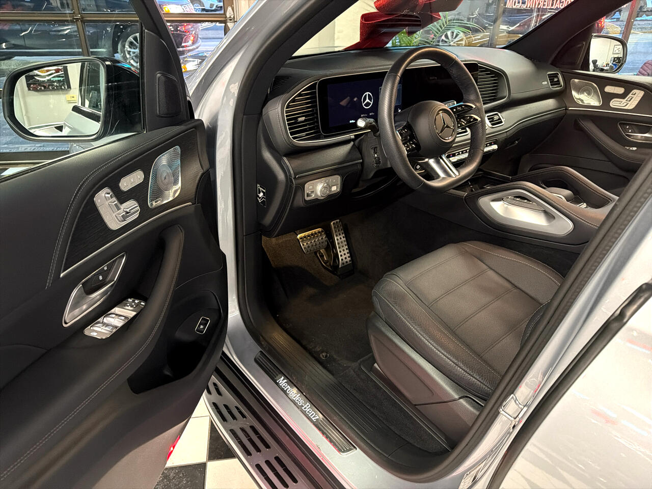 Mercedes-Benz GLS-Class GLS450 4MATIC 2025