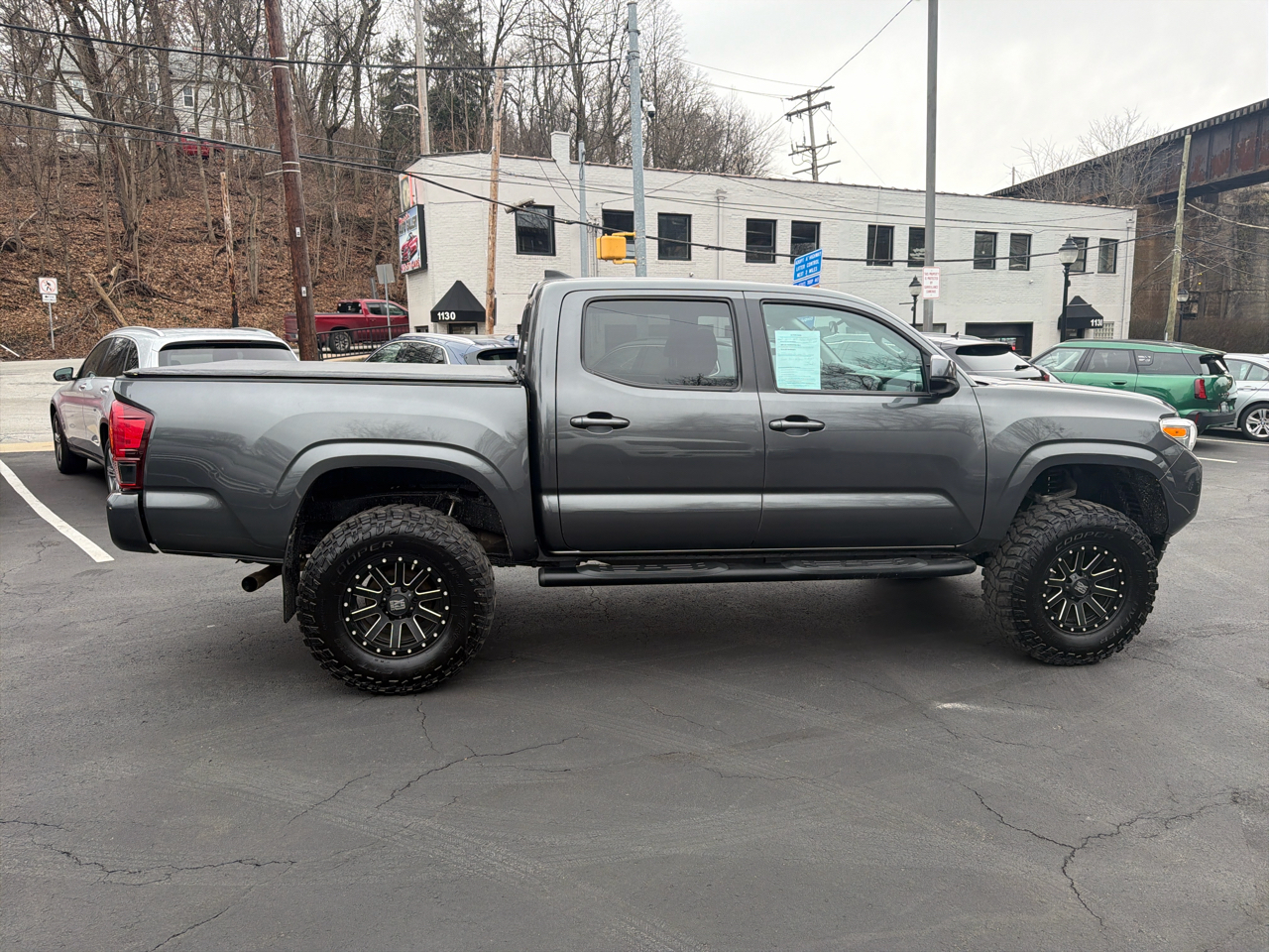 Toyota Tacoma SR Dbl Cab 4WD V6 at 2019