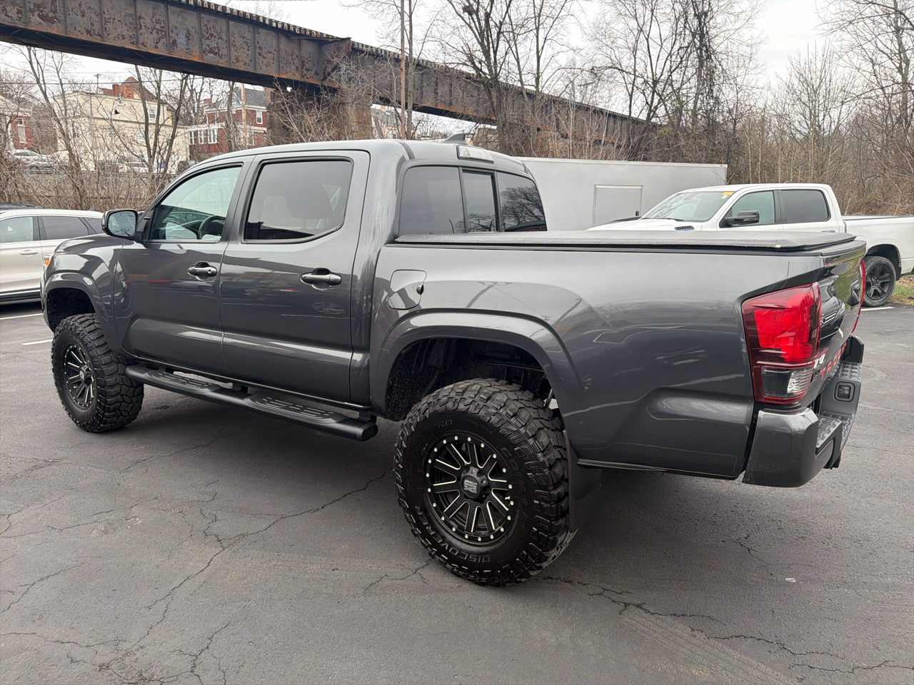 Toyota Tacoma SR Dbl Cab 4WD V6 at 2019