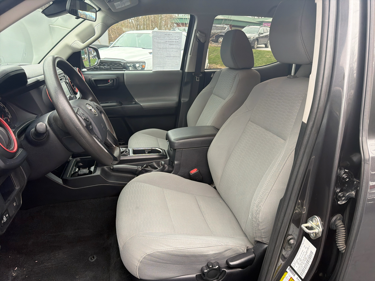 Toyota Tacoma SR Dbl Cab 4WD V6 at 2019