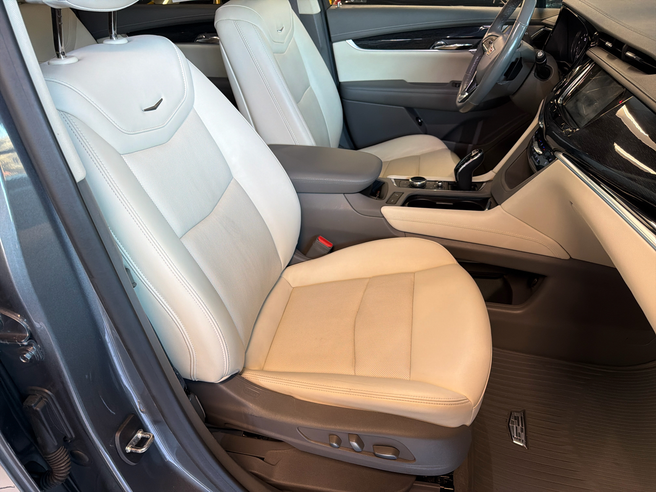 Cadillac XT6 Premium Luxury AWD 2021