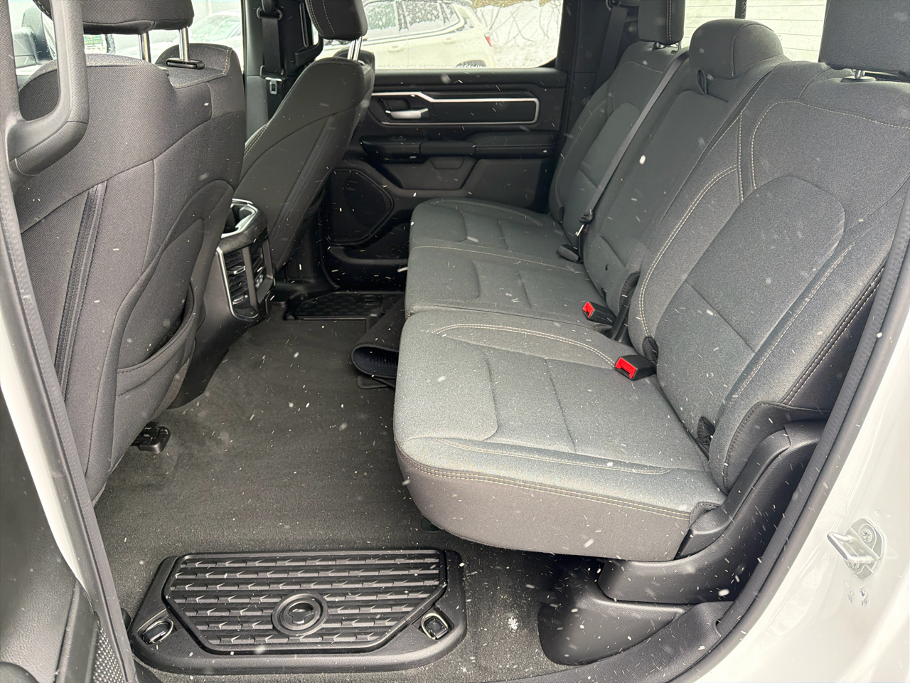 RAM 1500 Big Horn Crew Cab SWB 4WD 2023