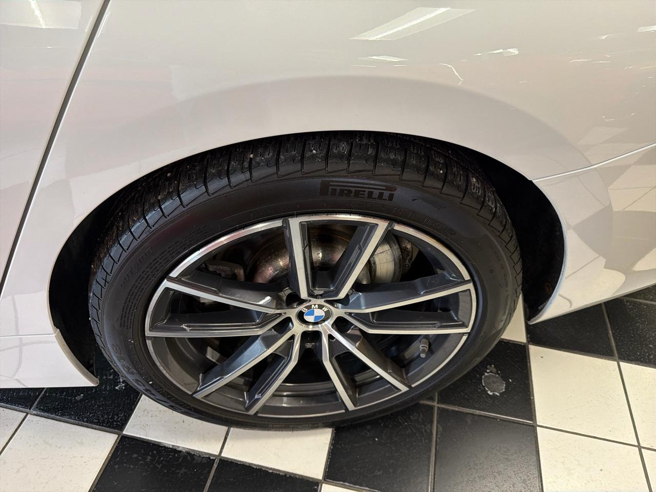 BMW 3-Series 330i xDrive 2021