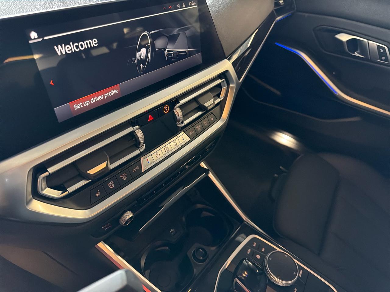 BMW 3-Series 330i xDrive 2021