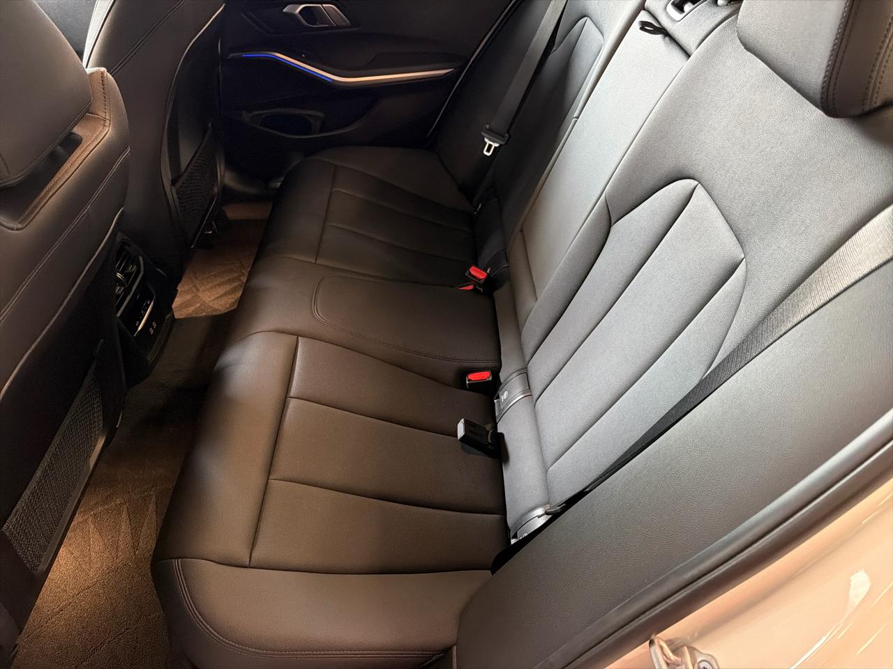 BMW 3-Series 330i xDrive 2021