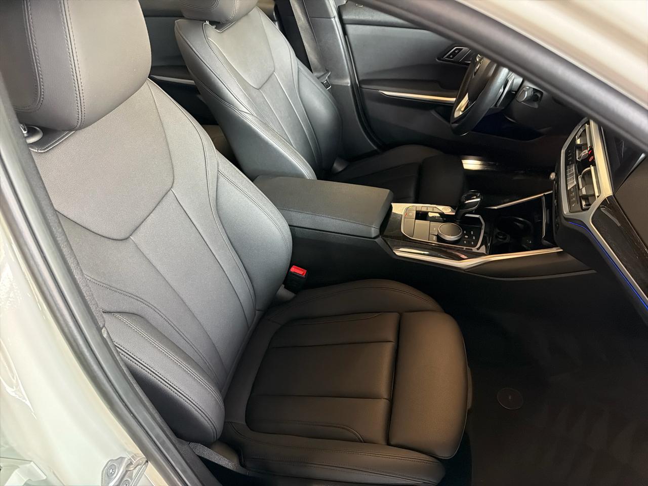 BMW 3-Series 330i xDrive 2021