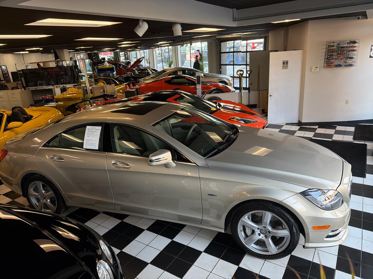 Mercedes-Benz CLS-Class CLS550 4MATIC 2012