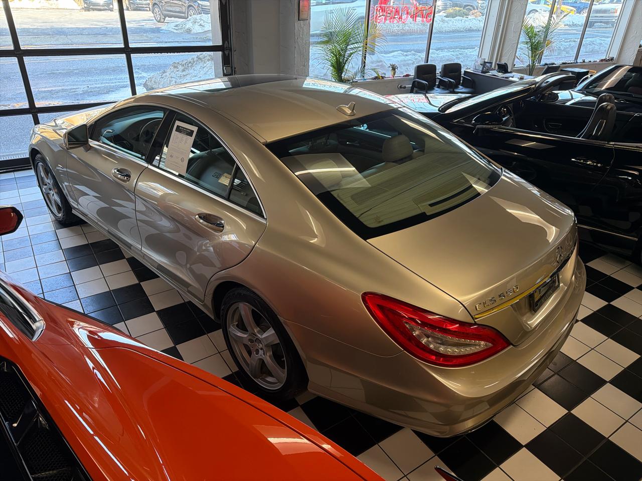 Mercedes-Benz CLS-Class CLS550 4MATIC 2012