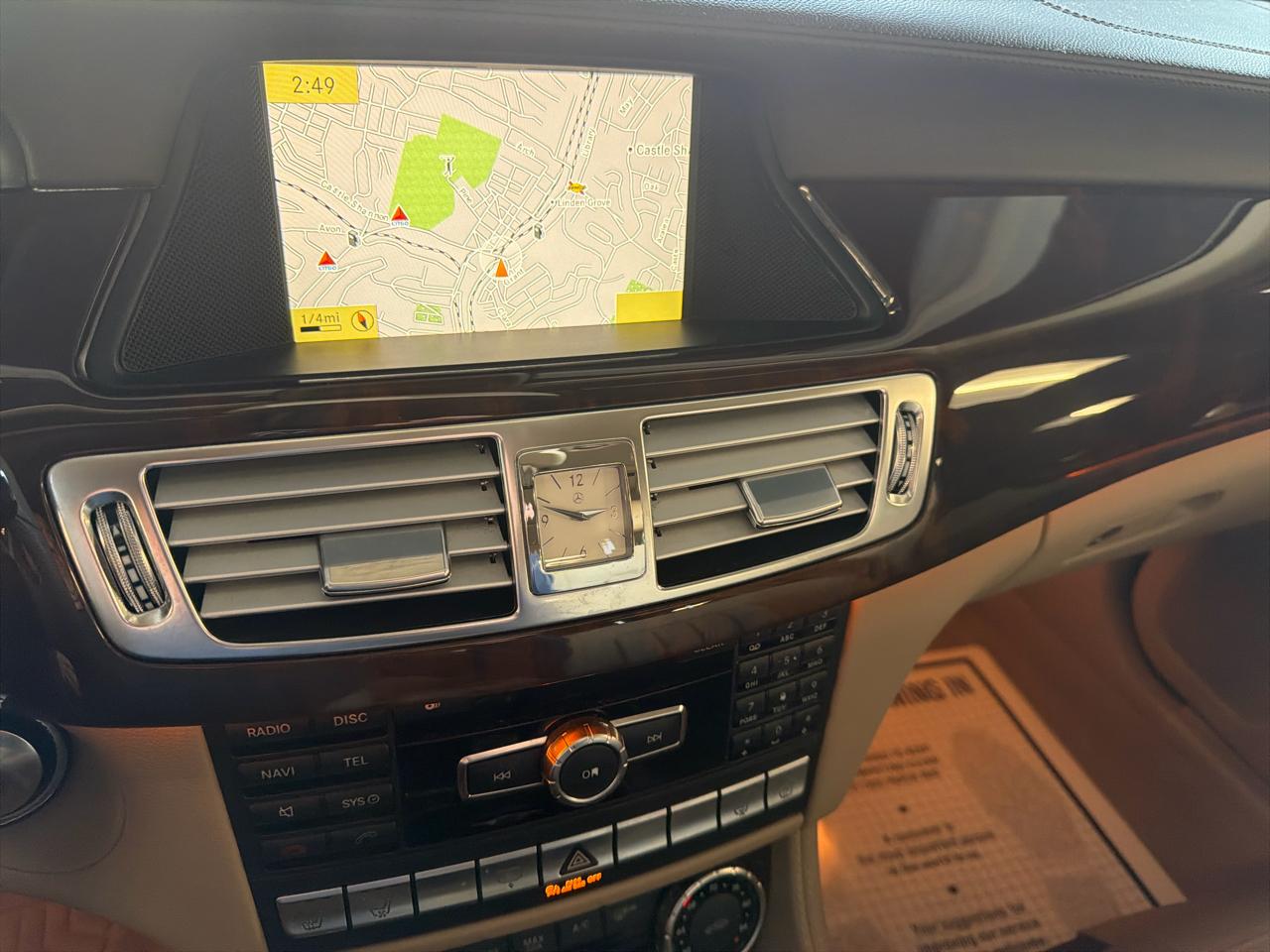 Mercedes-Benz CLS-Class CLS550 4MATIC 2012