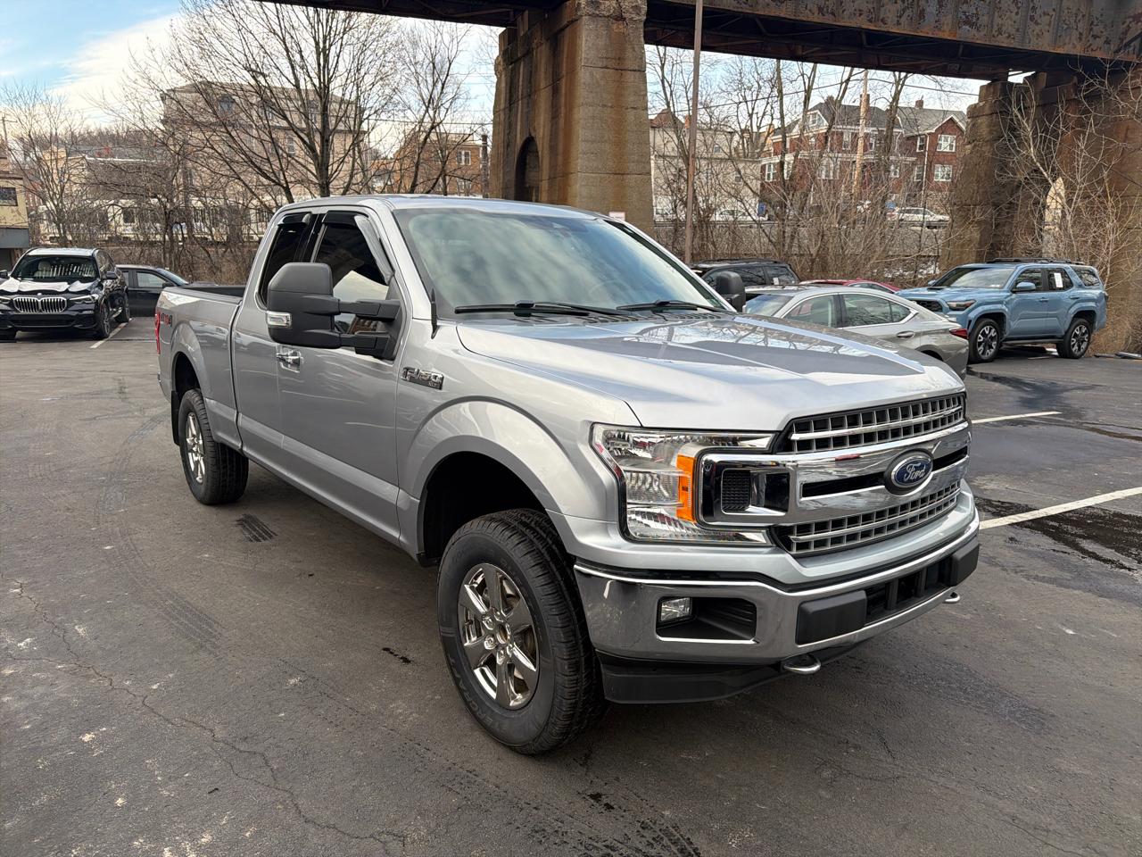 Ford F-150 Supercab 145" XLT 4WD 2020